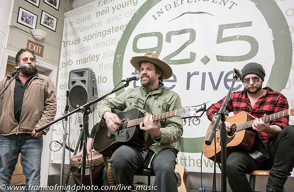 WXRV Rusted Root RMH-031467