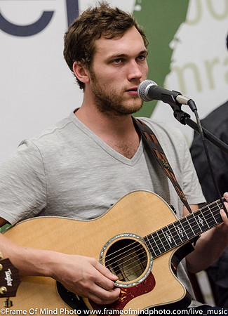 Phillip Phillips-81
