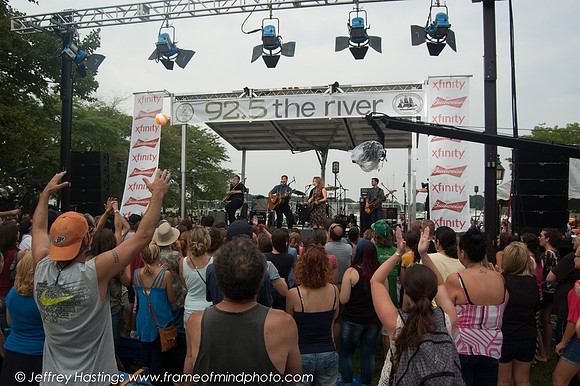 WXRV RIVERFRONT 2013-2372_