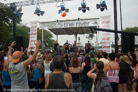 WXRV RIVERFRONT 2013-2371_