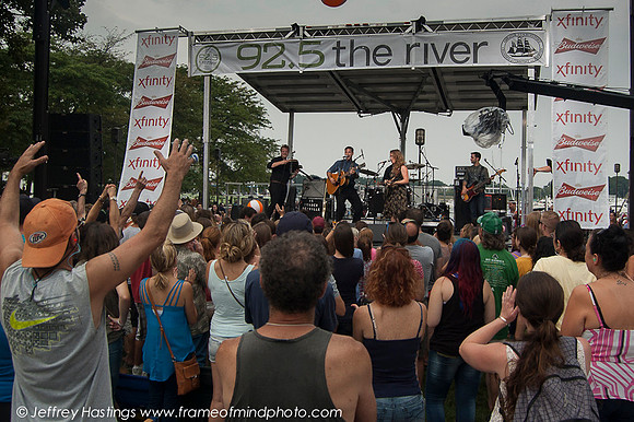 WXRV RIVERFRONT 2013-2371_