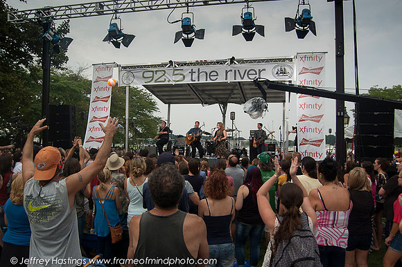 WXRV RIVERFRONT 2013-2372_