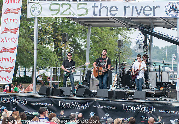 WXRV RIVERFRONT 2013-4926_