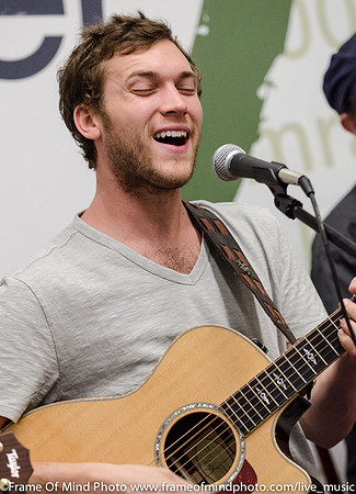 Phillip Phillips-100