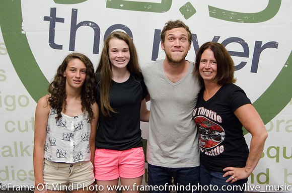 Phillip Phillips-237