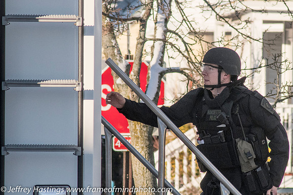 MPD SWAT Porter St 122316-1492