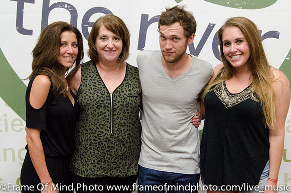 Phillip Phillips-214