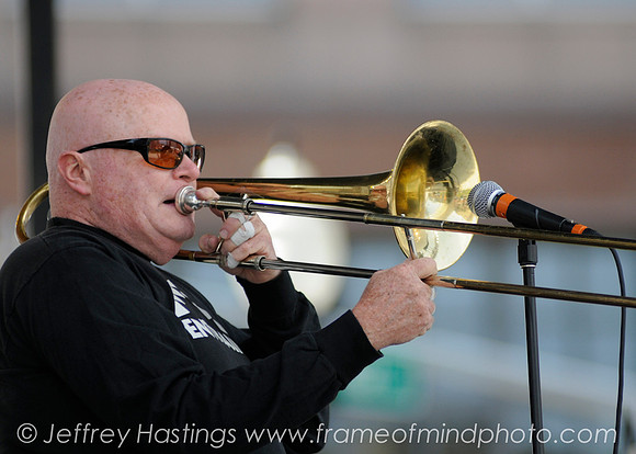 Entrain - Earth Day-0629