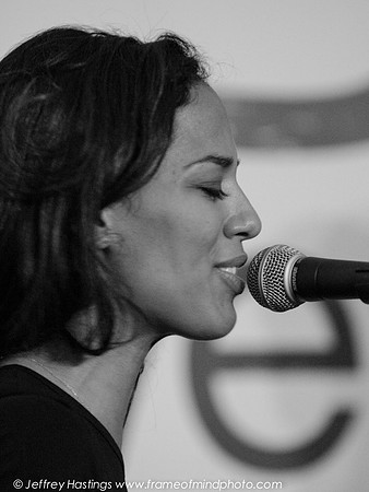 WXRV Johnnyswim RMH-6088_