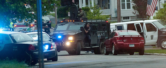 MPD East High Stand Off-1002