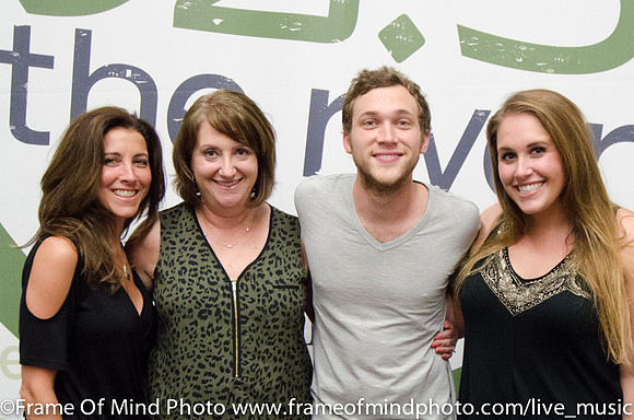 Phillip Phillips-211