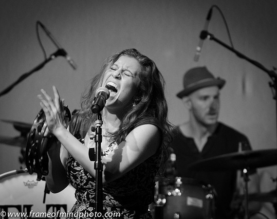Delta_Rae_-_Firehouse_Newburyport-107