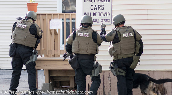 MPD SWAT Orange St K9-2886-2