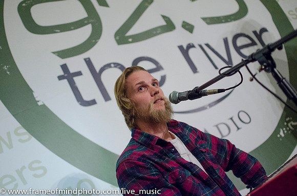 Jamestown Revival-8181