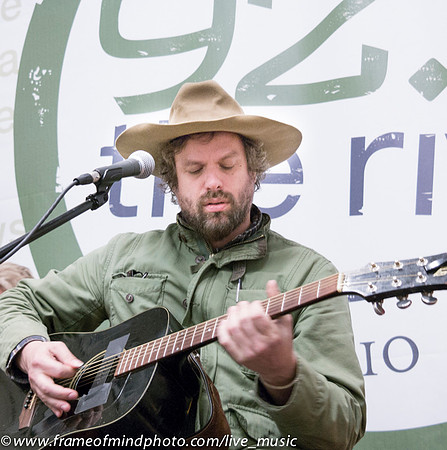 WXRV Rusted Root RMH-031476