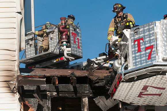 MFD Fire Mammoth Rd -86-0151_