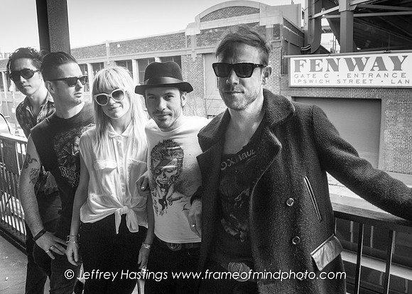 WXRV Airborne Toxic Event-8358143-2