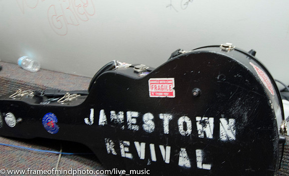 Jamestown Revival-8282