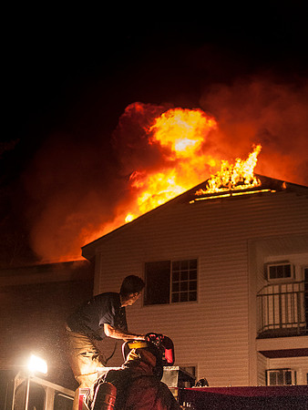 MFD FIRE Country Club Dr 24 - 3 Alarm-9836_