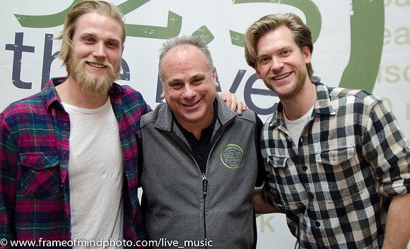 Jamestown Revival-8278